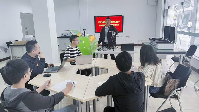 农村电工培训后的工资前景如何？揭秘影响因素**