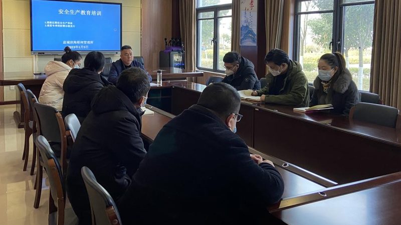 自考本科：宽进严出，挑战重重